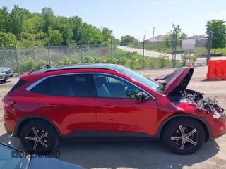 2020 Ford Escape SE с VIN 1FMCU9G68LUB28964, выставлен на аукционе IAAI как лот 42452734 с пробегом 138 557 миль миль и . История ставок и продаж доступна на DreamBid. Изображение 14.