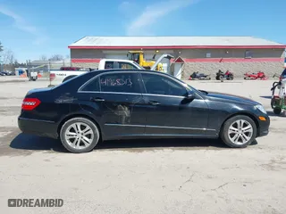 2011 Mercedes-Benz E-Class E 350 Luxury with VIN WDDHF8HB2BA433473, listed as a IAAI auction lot 41968313 with 140,113 mi miles. Bid and sale history available at carsss.com. Image 15.