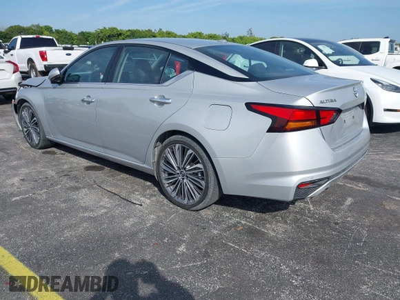 2023 Nissan Altima SL with VIN 1N4BL4EV6PN413992, listed as a IAAI auction lot 41644642 with 40,974 mi miles and . Bid and sale history available at DreamBid. Image 3.
