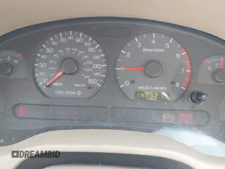 2002 Ford Mustang GT Deluxe z VIN 1FAFP42X32F161388, wystawiony jako IAAI lot #42271266 z przebiegiem 140 821 mil mil oraz . Historia ofert i sprzedaży dostępna na DreamBid. Obrazek 7.