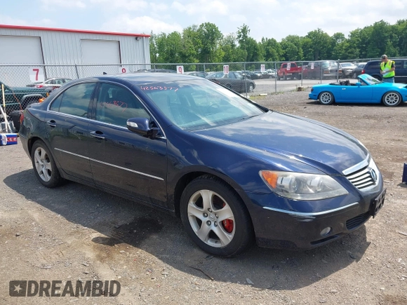2005 Acura RL with VIN JH4KB16535C018279, listed as a IAAI auction lot 42563577 with 140,738 mi miles and . Bid and sale history available at DreamBid. Image 1.