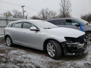2016 Volvo V60 T5 Drive-E Premier with VIN YV140MEK3G1307244, listed as a Copart auction lot 87429124 with 141,355 mi miles and Non Repairable. Bid and sale history available at carsss.com. Image 4.