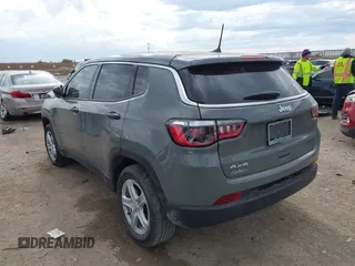 2024 Jeep Compass Sport с VIN 3C4NJDANXRT583844, выставлен на аукционе IAAI как лот 41359436 с пробегом 12 622 миль миль и . История ставок и продаж доступна на DreamBid. Изображение 3.