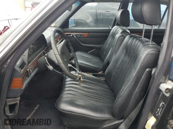 1985 Mercedes-Benz 300 with VIN WDBCB20C8FA141333, listed as a Copart auction lot 51154565 with 123,377 mi miles and Clean Title. Bid and sale history available at DreamBid. Image 7.