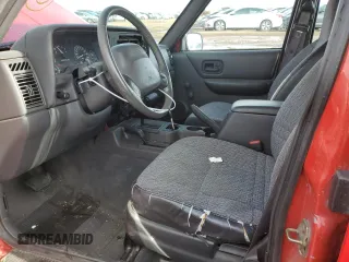 2000 Jeep Cherokee SE with VIN 1J4FF28S1YL120341, listed as a Copart auction lot 50367485 with 201,282 mi miles and Clean Title. Bid and sale history available at carsss.com. Image 7.