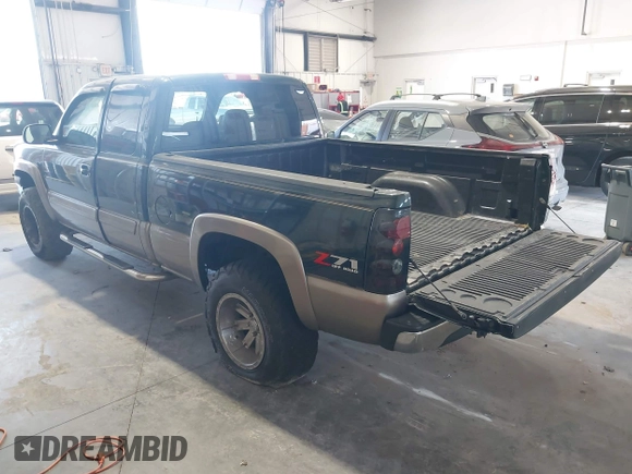 2005 Chevrolet Silverado 1500 Z71 with VIN 1GCEK19B15E272187, listed as a IAAI auction lot 42001487 with 313,138 mi miles and . Bid and sale history available at DreamBid. Image 3.