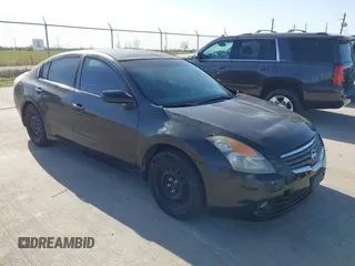 2007 Nissan Altima 2.5 S with VIN 1N4AL21EX7N490130, listed as a IAAI auction lot 41861621 with 210,408 mi miles. Bid and sale history available at carsss.com. Image 1.