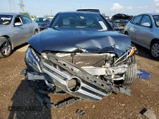 2015 Mercedes-Benz C 300 Luxury z VIN 55SWF4KB3FU018984, wystawiony jako Copart lot #62486905 z przebiegiem Nie podano mil oraz Szkoda całkowita • Salvage title. Historia ofert i sprzedaży dostępna na DreamBid. Obrazek 5.