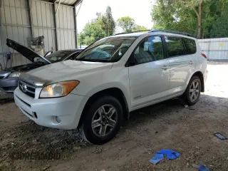 2008 Toyota RAV4 Limited with VIN JTMZD31V885104774, listed as a Copart auction lot 61811155 with 200,861 mi miles and Salvage title. Bid and sale history available at DreamBid. Image 1.