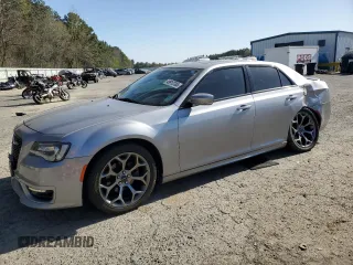 2018 Chrysler 300 with VIN 2C3CCABG6JH240207, listed as a Copart auction lot 49913785 with 111,401 mi miles and Salvage Title. Bid and sale history available at carsss.com. Image 1.