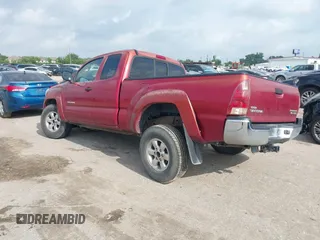 2005 Toyota Tacoma PreRunner z VIN 5TETU62N15Z003087, wystawiony jako IAAI lot #42119880 z przebiegiem 131 276 mil mil oraz . Historia ofert i sprzedaży dostępna na DreamBid. Obrazek 3.
