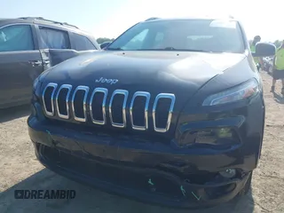 2016 Jeep Cherokee Latitude with VIN 1C4PJMCS2GW371653, listed as a IAAI auction lot 42557746 with 66,282 mi miles and . Bid and sale history available at DreamBid. Image 6.