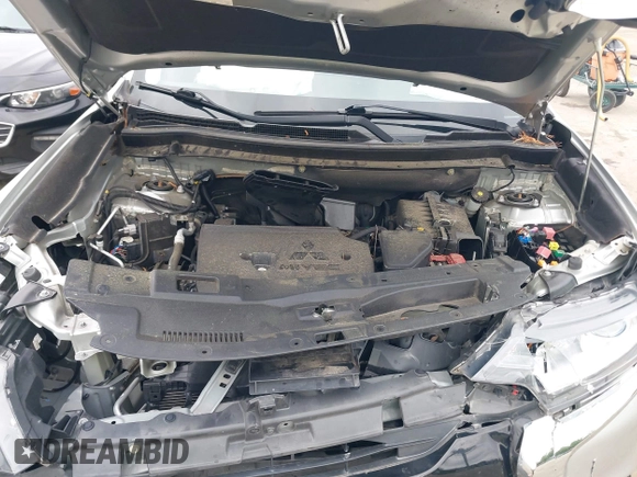 2020 Mitsubishi Outlander SE with VIN JA4AD3A39LZ034015, listed as a IAAI auction lot 42245374 with 92,992 mi miles and . Bid and sale history available at DreamBid. Image 10.