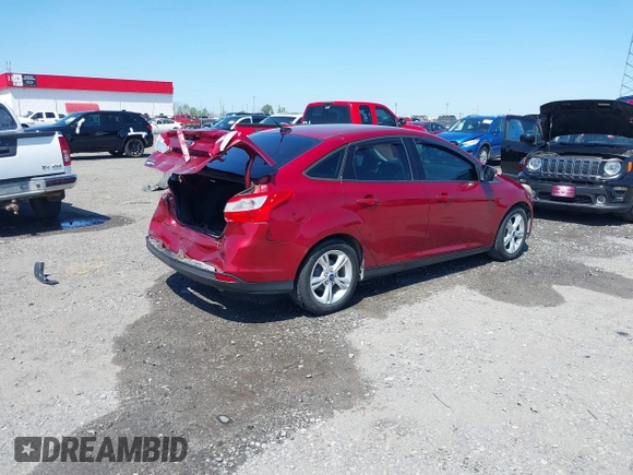 2014 Ford Focus SE with VIN 1FADP3F22EL171416, listed as a IAAI auction lot 41982150 with 130,782 mi miles. Bid and sale history available at carsss.com. Image 4.