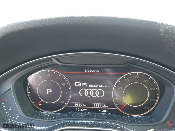 2018 Audi Q5 Premium with VIN WA1ANAFY4J2212232, listed as a IAAI auction lot 41416784 with 96,801 mi miles. Bid and sale history available at carsss.com. Image 7.