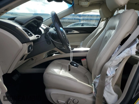 2020 Lincoln MKZ Reserve с VIN 3LN6L5E99LR608752, выставлен на аукционе Copart как лот 53827635 с пробегом 41 670 миль миль и Списание • Salvage title. История ставок и продаж доступна на DreamBid. Изображение 7.