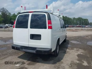 2017 Chevrolet Express Cargo with VIN 1GCWGAFF8H1117371, listed as a IAAI auction lot 42663473 with 260,445 mi miles and . Bid and sale history available at DreamBid. Image 4.