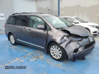 2017 Toyota Sienna XLE z VIN 5TDDZ3DC0HS188413, wystawiony jako Copart lot #53560135 z przebiegiem 187 950 mil mil oraz Szkoda całkowita • Salvage title. Historia ofert i sprzedaży dostępna na DreamBid. Obrazek 4.