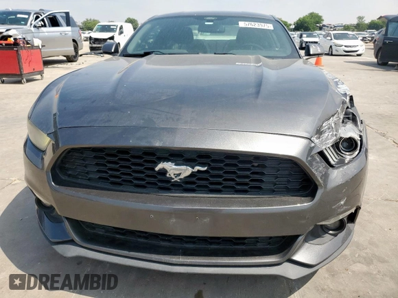 2016 Ford Mustang EcoBoost z VIN 1FA6P8THXG5272564, wystawiony jako Copart lot #57623975 z przebiegiem 167 472 mil mil oraz Szkoda całkowita • Salvage title. Historia ofert i sprzedaży dostępna na DreamBid. Obrazek 5.