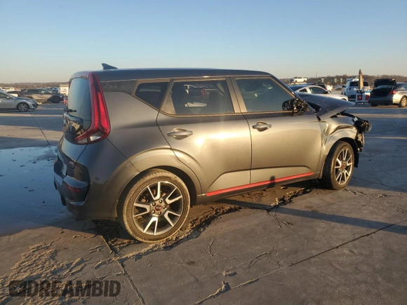 2021 Kia Soul Turbo with VIN KNDJ53AF5M7743289, listed as a Copart auction lot 85521924 with 30,967 mi miles and Salvage Title. Bid and sale history available at DreamBid. Image 3.