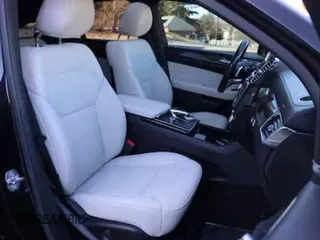 2019 Mercedes-Benz GLE 43 AMG z VIN 4JGED6EB9KA141097, wystawiony jako Copart lot #57786195 z przebiegiem 64 450 mil mil oraz Czysty tytuł • Clean title. Historia ofert i sprzedaży dostępna na DreamBid. Obrazek 5.