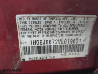 1997 Honda Civic LX "O" w/Air with VIN 1HGEJ6672VL019621, listed as a IAAI auction lot 42081226 with 194,957 mi miles. Bid and sale history available at carsss.com. Image 9.