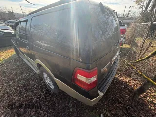 2008 Ford Expedition EL Eddie Bauer with VIN 1FMFK17558LA88190, listed as a Copart auction lot 43299415 with 199,528 mi miles and Clean Title. Bid and sale history available at carsss.com. Image 3.