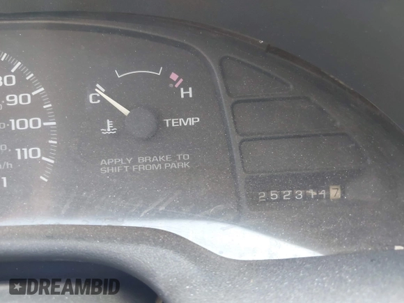 1997 Chevrolet Cavalier z VIN 1G1JC1241V7313941, wystawiony jako IAAI lot #42228174 z przebiegiem 252 311 mil mil oraz . Historia ofert i sprzedaży dostępna na DreamBid. Obrazek 7.