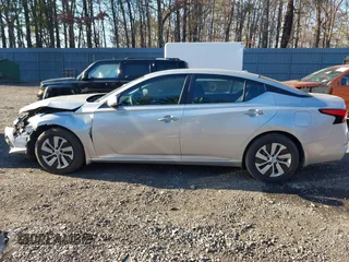 2019 Nissan Altima 2.5 S with VIN 1N4BL4BV3KC201978, listed as a IAAI auction lot 41673835 with 47,336 mi miles. Bid and sale history available at carsss.com. Image 14.