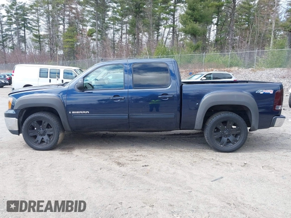 2007 GMC Sierra 1500 SLT z VIN 3GTEK13MX7G502170, wystawiony jako IAAI lot #42050534 z przebiegiem 134 289 mil mil oraz . Historia ofert i sprzedaży dostępna na DreamBid. Obrazek 14.