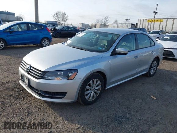 2014 Volkswagen Passat S w/Nav with VIN 1VWAP7A39EC016279, listed as a IAAI auction lot 41792113 with 189,833 mi miles. Bid and sale history available at carsss.com. Image 2.