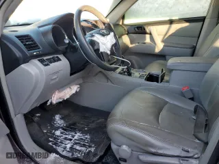 2011 Toyota Highlander with VIN 5TDBK3EH7BS053667, listed as a Copart auction lot 82446274 with 198,690 mi miles and Salvage Title. Bid and sale history available at carsss.com. Image 7.