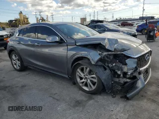 2017 Infiniti QX30 z VIN SJKCH5CP2HA032690, wystawiony jako Copart lot #51528025 z przebiegiem 79 455 mil mil oraz Szkoda całkowita • Salvage title. Historia ofert i sprzedaży dostępna na DreamBid. Obrazek 4.