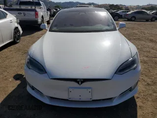 2017 Tesla Model S 60 with VIN 5YJSA1E19HF183845, listed as a Copart auction lot 58204205 with 150,701 mi miles and Salvage title. Bid and sale history available at DreamBid. Image 5.