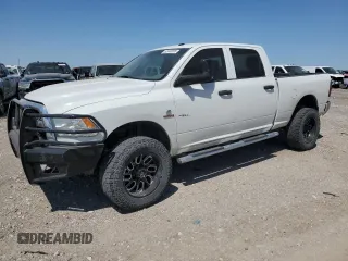 2017 Ram 2500 Tradesman z VIN 3C6UR5CL5HG517822, wystawiony jako Copart lot #52440305 z przebiegiem 334 401 mil mil oraz Szkoda całkowita • Salvage title. Historia ofert i sprzedaży dostępna na DreamBid. Obrazek 1.