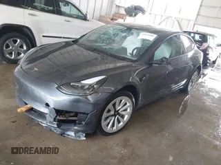 2023 Tesla Model 3 z VIN 5YJ3E1EA2PF591661, wystawiony jako IAAI lot #42014086 z przebiegiem 13 945 mil mil oraz . Historia ofert i sprzedaży dostępna na DreamBid. Obrazek 23.