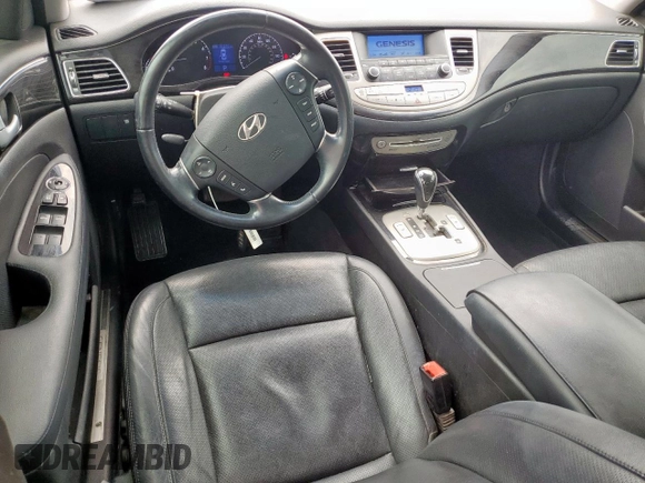 2013 Hyundai Genesis 3.8L z VIN KMHGC4DD8DU254060, wystawiony jako Copart lot #57619505 z przebiegiem 21 210 mil mil oraz Szkoda całkowita • Salvage title. Historia ofert i sprzedaży dostępna na DreamBid. Obrazek 8.