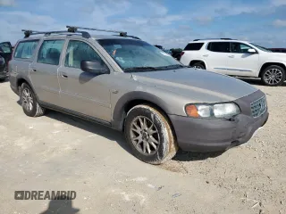 2004 Volvo V70 XC70 with VIN YV1SZ59H841163932, listed as a Copart auction lot 73984504 with 0 mi miles and Non Repairable. Bid and sale history available at carsss.com. Image 4.