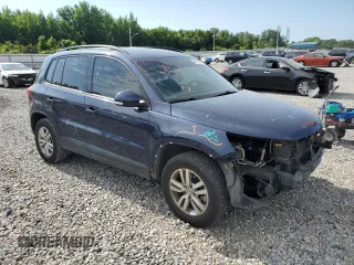 2016 Volkswagen Tiguan R-Line with VIN WVGAV7AXXGW603213, listed as a Copart auction lot 63615205 with 110,575 mi miles and Salvage title. Bid and sale history available at DreamBid. Image 4.