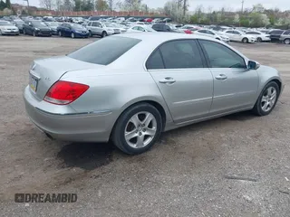 2008 Acura RL Tech Pkg with VIN JH4KB16698C003234, listed as a IAAI auction lot 42016577 with 1 mi miles. Bid and sale history available at carsss.com. Image 4.