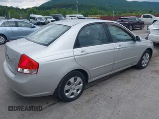 2009 Kia Spectra EX z VIN KNAFE222795660684, wystawiony jako IAAI lot #42385088 z przebiegiem 167 307 mil mil oraz . Historia ofert i sprzedaży dostępna na DreamBid. Obrazek 4.
