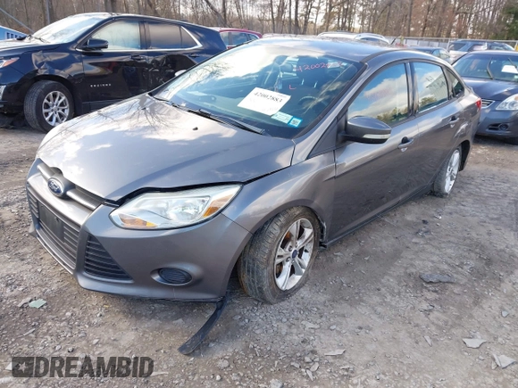 2014 Ford Focus SE with VIN 1FADP3F28EL424707, listed as a IAAI auction lot 42002883 with 115,746 mi miles. Bid and sale history available at carsss.com. Image 2.