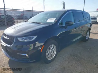 2023 Chrysler Pacifica Touring L with VIN 2C4RC1BG7PR596691, listed as a IAAI auction lot 42006142 with 45,104 mi miles. Bid and sale history available at carsss.com. Image 18.