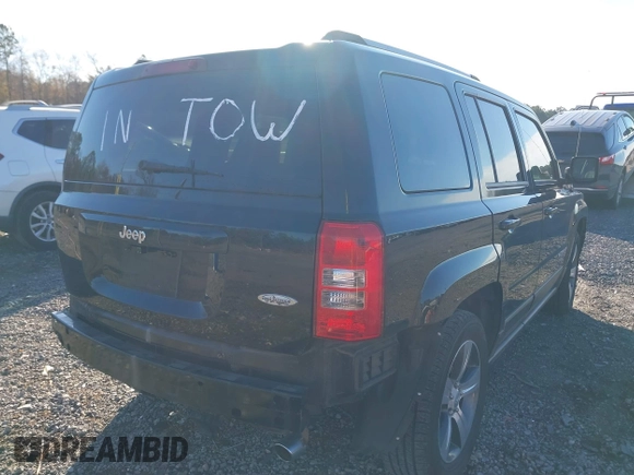 2016 Jeep Patriot High Altitude z VIN 1C4NJPFA9GD527887, wystawiony jako IAAI lot #41311139 z przebiegiem 59 372 mil mil oraz . Historia ofert i sprzedaży dostępna na DreamBid. Obrazek 4.