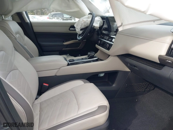 2022 Nissan Pathfinder Platinum with VIN 5N1DR3DK1NC218034, listed as a IAAI auction lot 41562321 with 35,444 mi miles. Bid and sale history available at carsss.com. Image 5.