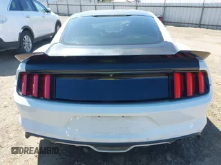 2016 Ford Mustang EcoBoost z VIN 1FA6P8TH3G5221133, wystawiony jako IAAI lot #42325336 z przebiegiem 135 065 mil mil oraz . Historia ofert i sprzedaży dostępna na DreamBid. Obrazek 17.