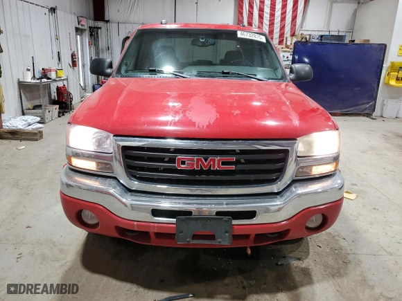 2004 GMC Sierra 1500 Crew Cab SLE with VIN 2GTEK13T741432865, listed as a Copart auction lot 46732035 with 217,022 mi miles and Clean Title. Bid and sale history available at carsss.com. Image 5.