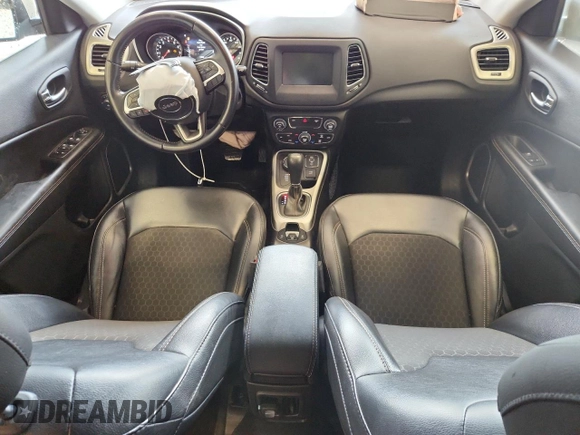 2020 Jeep Compass Latitude z VIN 3C4NJDBB5LT175411, wystawiony jako Copart lot #62606565 z przebiegiem 44 523 mil mil oraz Szkoda całkowita • Salvage title. Historia ofert i sprzedaży dostępna na DreamBid. Obrazek 8.
