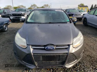 2014 Ford Focus SE with VIN 1FADP3F24EL312227, listed as a Copart auction lot 49362155 with 195,440 mi miles and Clean Title. Bid and sale history available at carsss.com. Image 5.