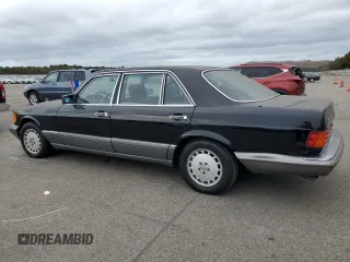 1990 Mercedes-Benz 560 with VIN WDBCA39E7LA509137, listed as a Copart auction lot 70086544 with 167,102 mi miles and Clean Title. Bid and sale history available at DreamBid. Image 2.